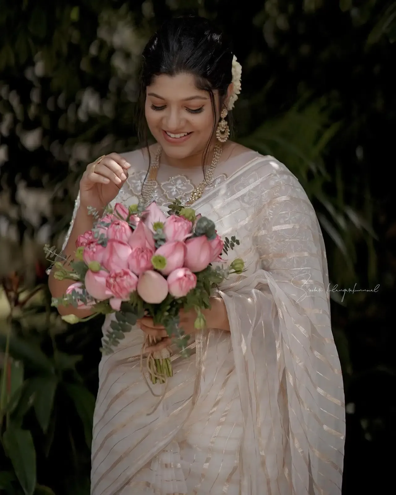 Indian Actress Aparna Balamurali Pics in Traditional White Saree